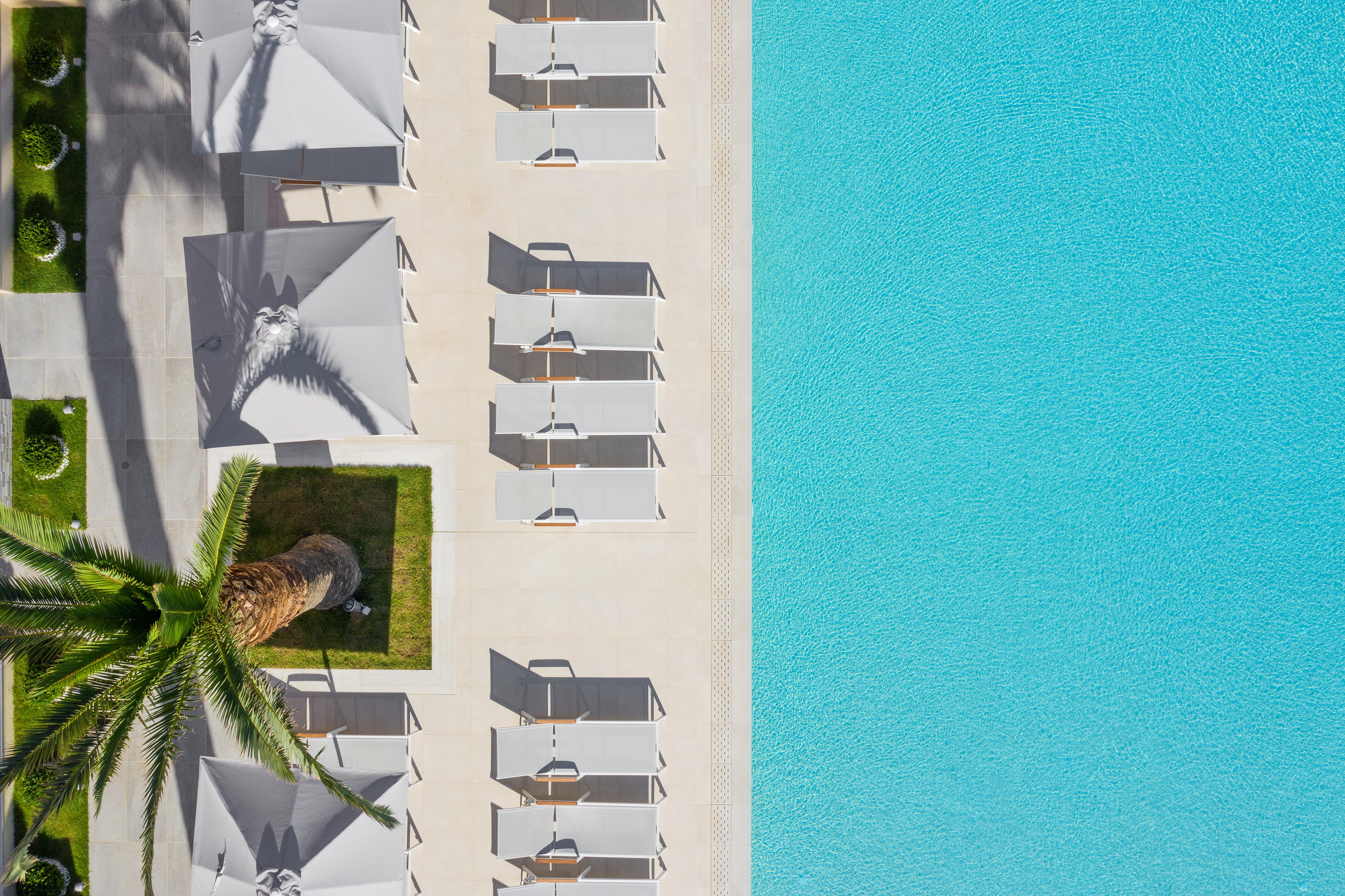 ซันบีทราอร์ทคอมเพคโฮเต็ล Hotel เอียลิซอส ภายนอก รูปภาพ